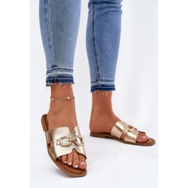 EVento Női lapos papucs dekoratív arany részletekkel aranysárga 2 EVento Női lapos papucs dekoratív arany részletekkel aranysárga 2