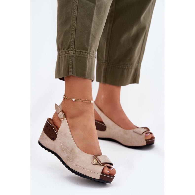 EVento Női könnyű szandál a kényelmi cipő bézs-arany aranysárga 2