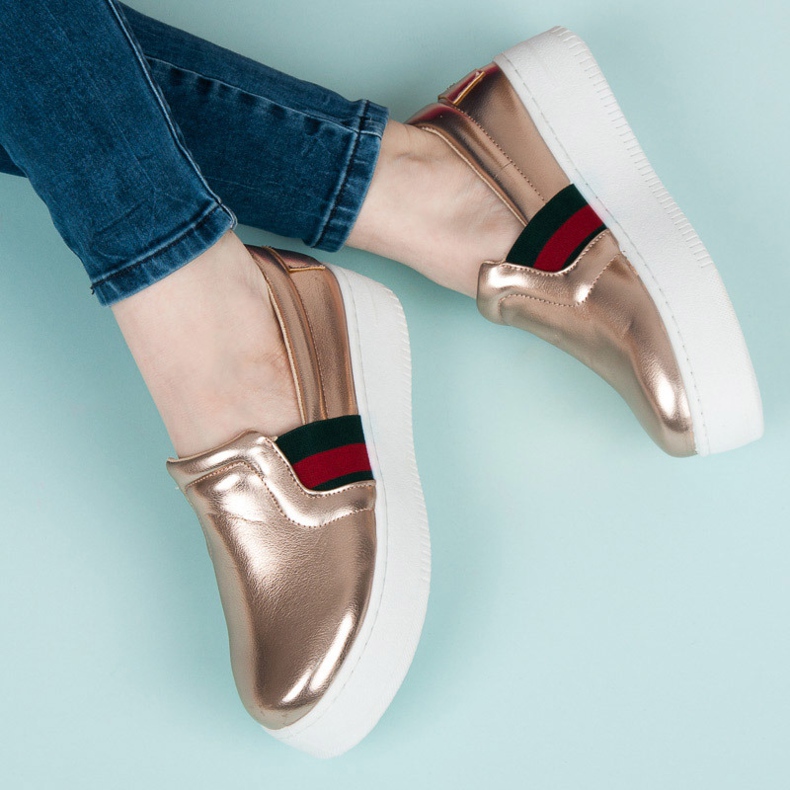 Kylie Sliponok az emelvényen rózsaszín 1