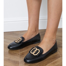 Fekete női cipők arany dekorációval 1