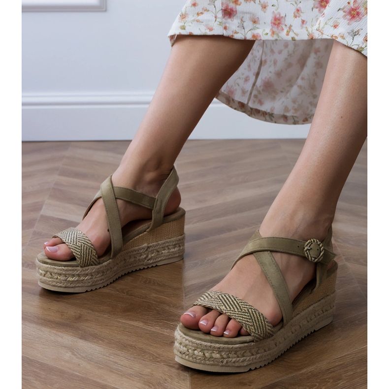 Zöld espadrilles az ékön 1