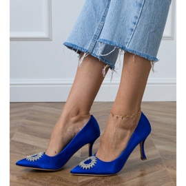 Kék szatén szivattyúk cirkonokkal 2