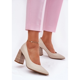 EVento Bőrszivattyúk a bézs oszlopon 2