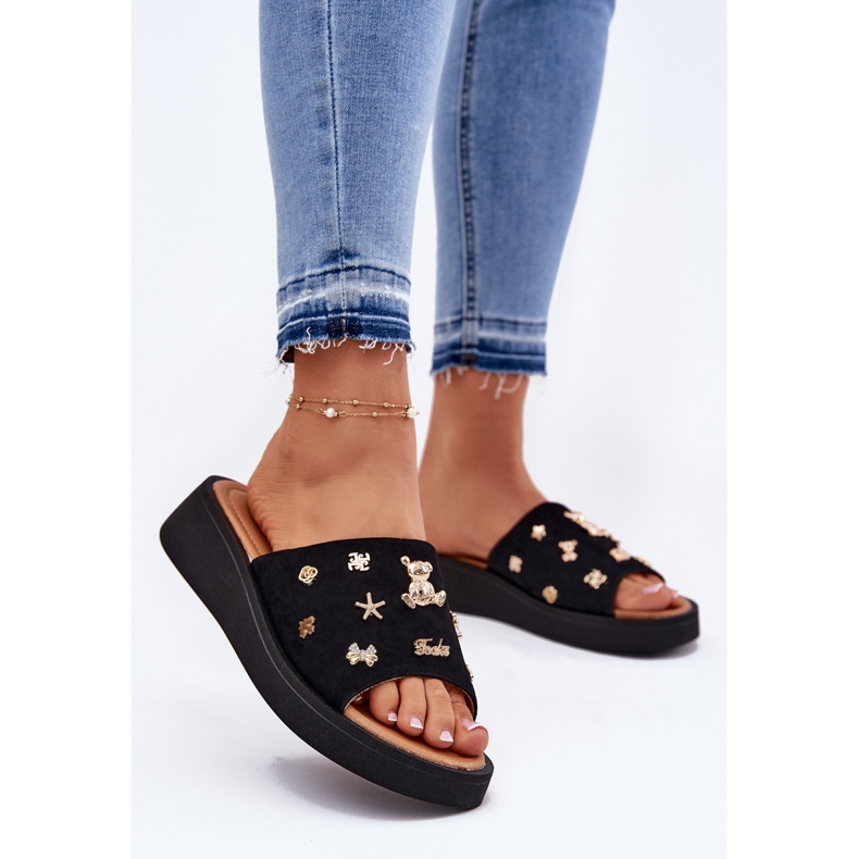 Női velúr papucs VinceZa 66741 fekete csapokkal 2