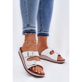 Női papucs flopok inblu csatkal CP000042 fehér 2