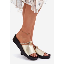 S.Barski Női bőr flip-flopok dekoratív KV51-034 aranycsíkkal aranysárga 1