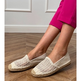 Bézs nyitott eSpadrilles a platformon 1