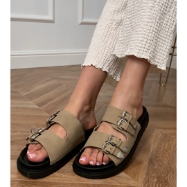 Zöld női papucs dekoratív csatokkal bézs 1