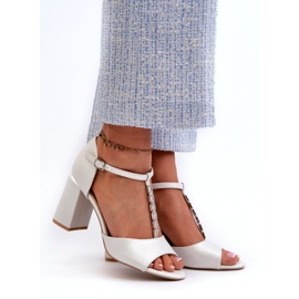 Vinceza Ezüst Aniya magas sarkú szandál cirkóniával 2