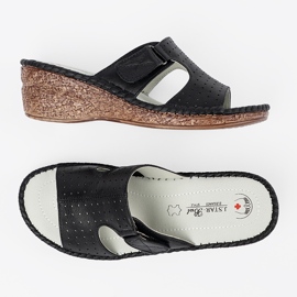 J. Star Fekete ékek kivágásokkal 1