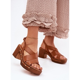 Bőrszandál a Zazoo 1081 barna oszlopon 2