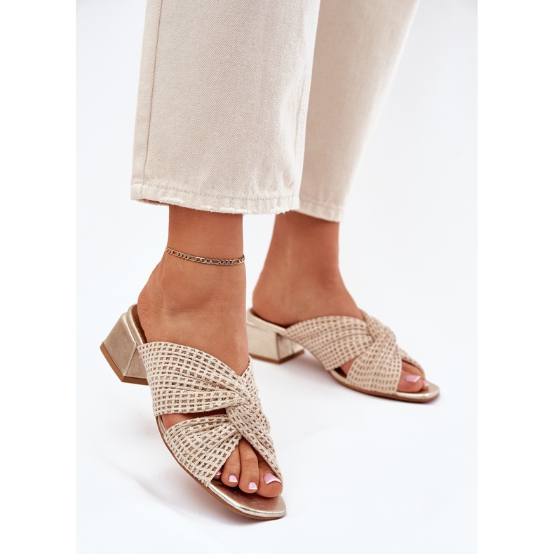 Női papucs a Maciejka blokkon 06955-25 bézs-arany 2 Női papucs a Maciejka blokkon 06955-25 bézs-arany 2