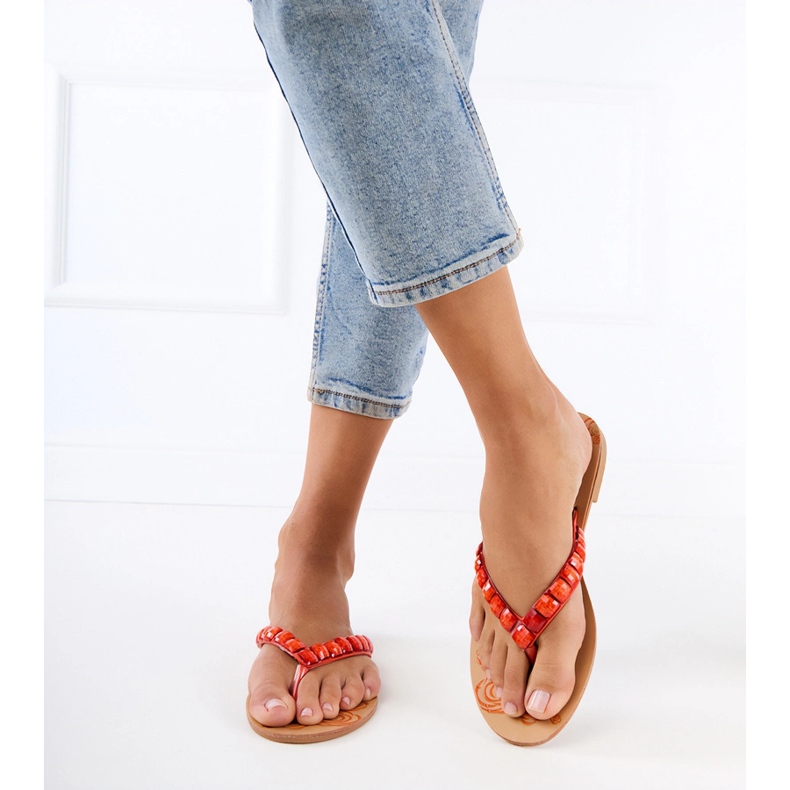 Narancssárga flip -flops flip -flopok, kavicsokkal díszítve 1 Narancssárga flip -flops flip -flopok, kavicsokkal díszítve 1