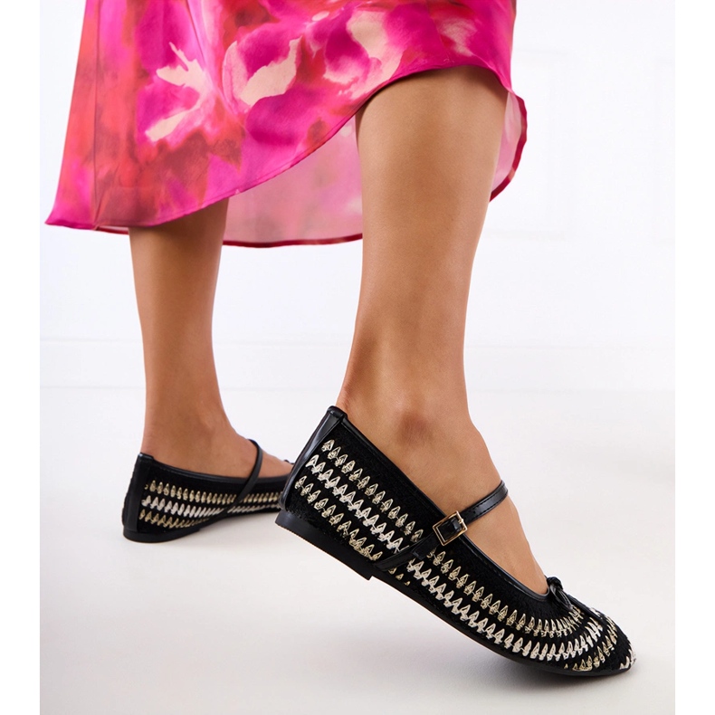 Fekete anyag balerinák csatával és íjával 1