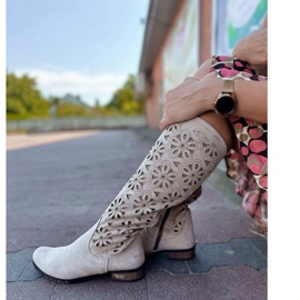 Olivier Női fényes bézs nyitott bőrcsizma 2