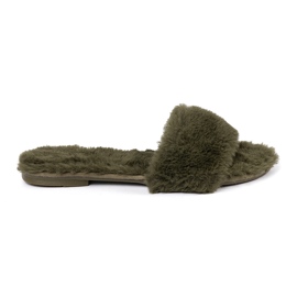 Zöld szőrme nők 1