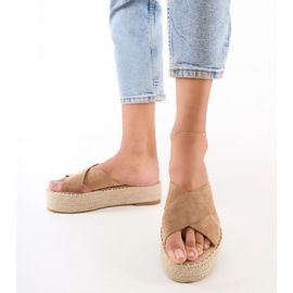 Brown espadrilles csíkokkal a peronon barna 1