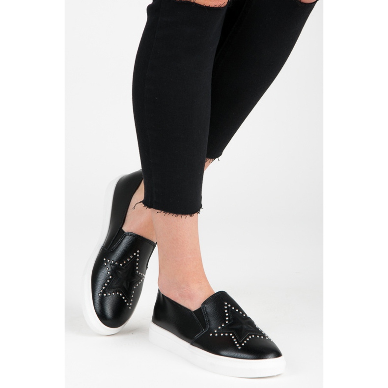 Fekete sliponok csillaggal 1