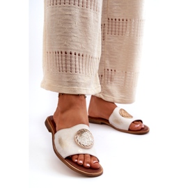 Zazoo 2938 Bőr papucsok lapos sarkon, arany díszítéssel, szálcsiszolt fehér 1