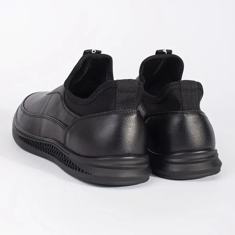 Eco-bőr cipőbe csúsztam fekete 1