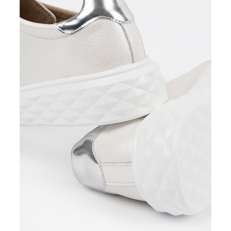 Fehér és ezüst cipők bőrcsapokkal Sergio Leone 1