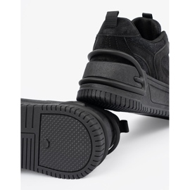 Női cipők fekete csipkével 1