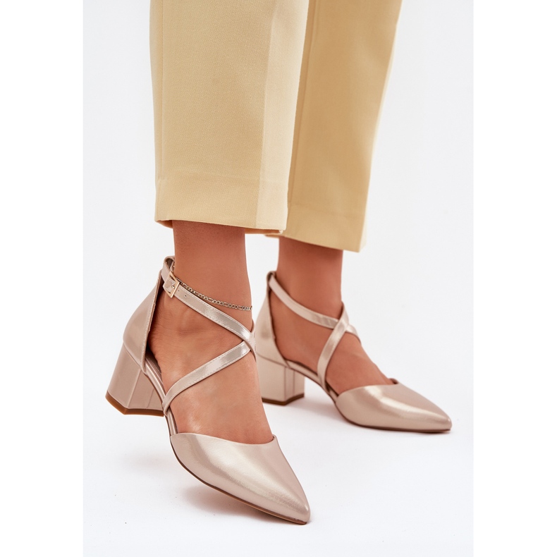 Szivattyúk az öko bőroszlopon Sergio Leone SK830 PLN aranysárga 2