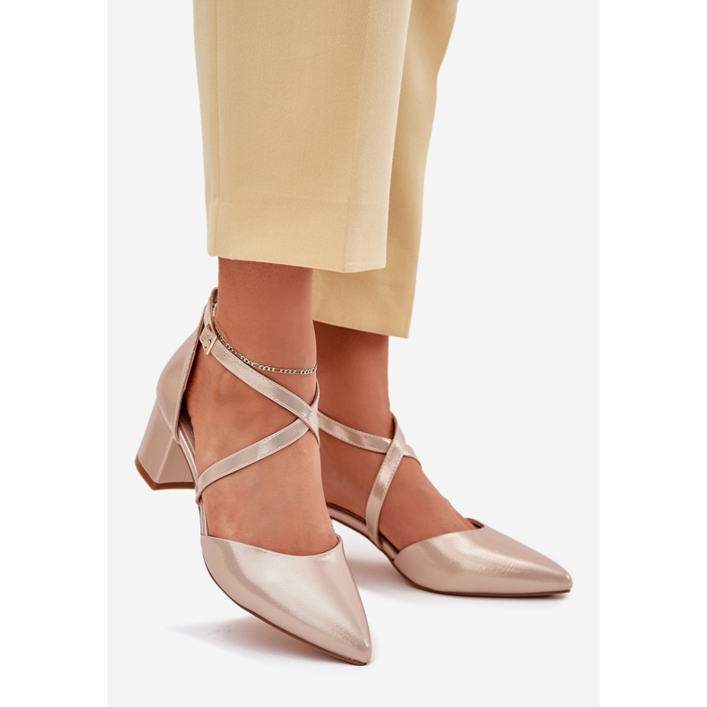 Szivattyúk az öko bőroszlopon Sergio Leone SK830 PLN aranysárga 1