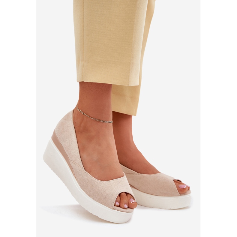 Női szandál egy ékhez öko velúr light bézs 1