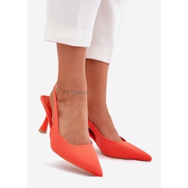 Női szandál egy narancssárga csapon 1 Női szandál egy narancssárga csapon 1