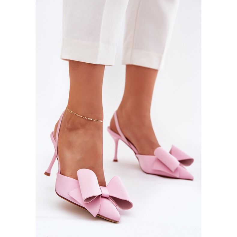 Magas sarkú cipő csupasz sarkú és rózsaszín íj 2