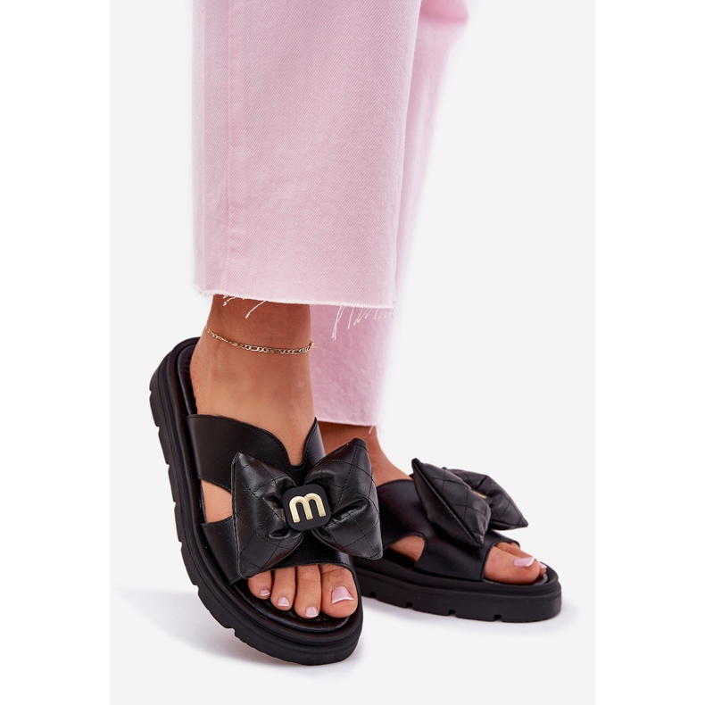 Női bőr papucs a platformon Chebello 4647 fekete íj 1