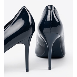 Sötétkék szivattyúk egy magas sarkú szivattyúk 2 Sötétkék szivattyúk egy magas sarkú szivattyúk 2