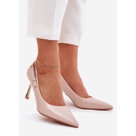 Festett sarkú, arany bézs bilincsel 1