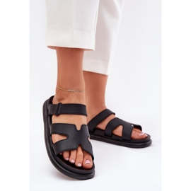 Női gumi papucs fekete övvel 2