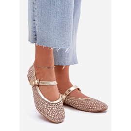 Díszített női balerinák csíkkal és arany bilincskel aranysárga 1 Díszített női balerinák csíkkal és arany bilincskel aranysárga 1