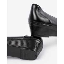 Női cipő dekoratív hímzéssel fekete 2