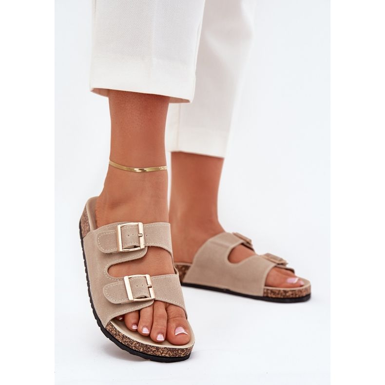 Boto Női papucs arany bilincsekkel és bézs luner varrással 2 Boto Női papucs arany bilincsekkel és bézs luner varrással 2