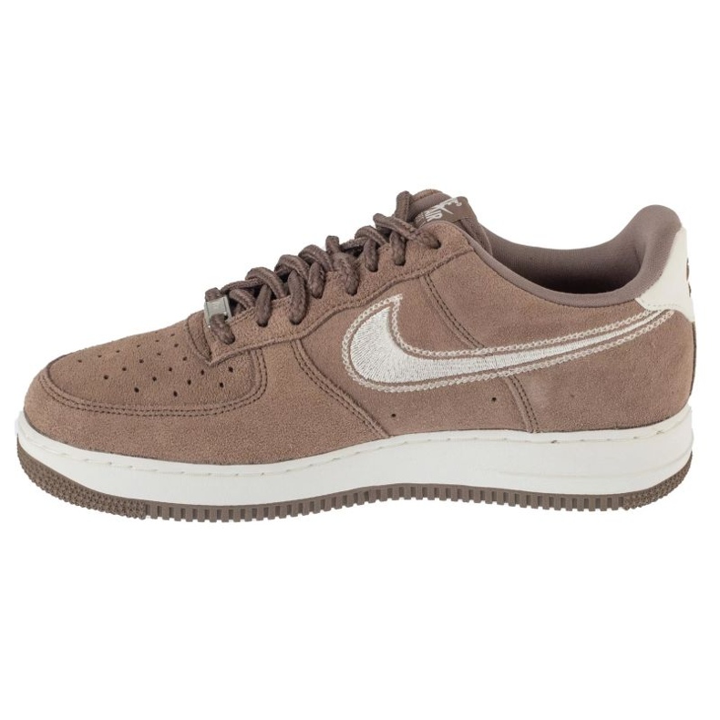 Nike Air Force 1 07 LV8 M HJ4465-200 cipő barna 1
