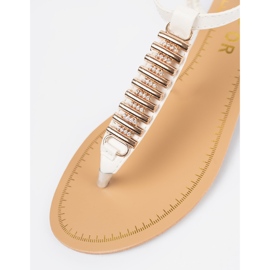 Shelvt Fehér flip -flopok arany dekorációval 2