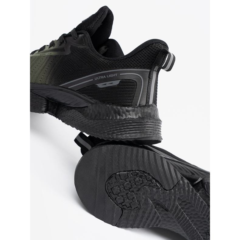 DK Férfi sötétzöld sportcipő 1