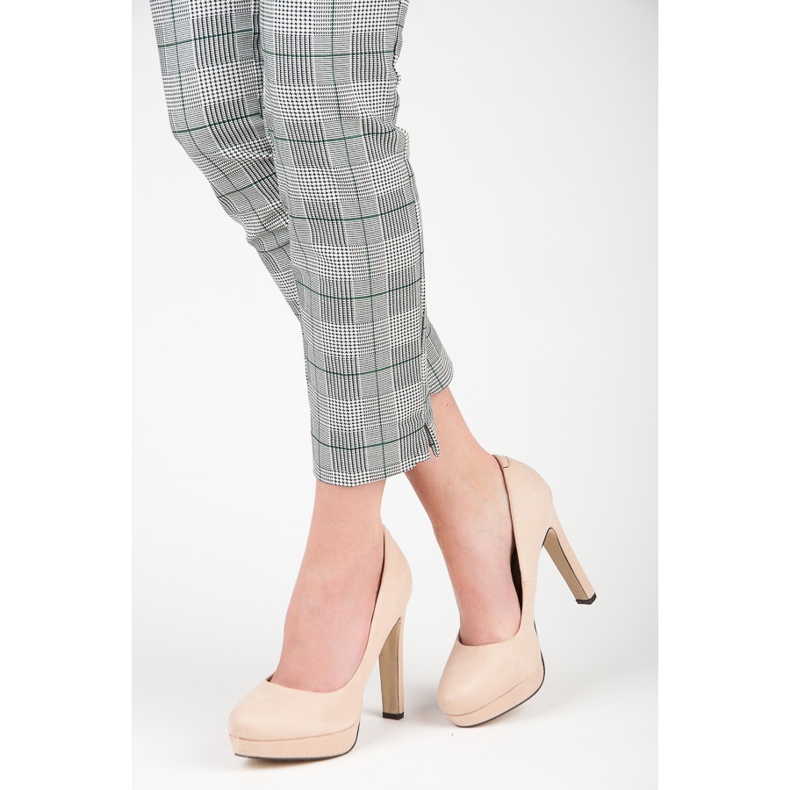 Vices Velúr sarok az emelvényen barna 2