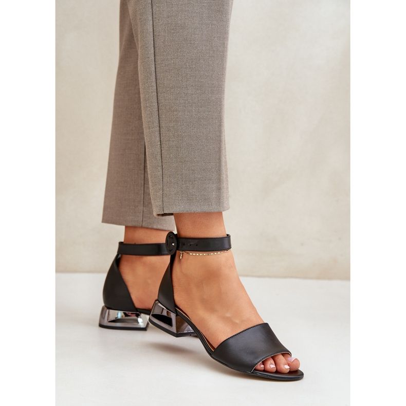 Bőr szandál ezüst sarkú Laura Messi 2143 fekete 1