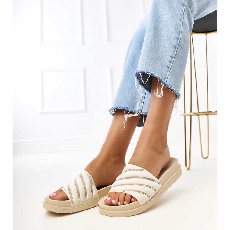 Bézs flip flopok cardon cirkonokkal kék 2