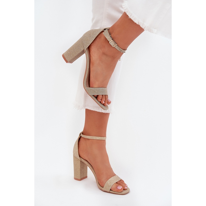 Boto Fényes női szandál az Arany Kavina Poston aranysárga 2