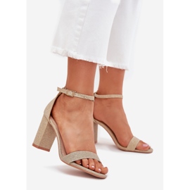 Boto Fényes női szandál az Arany Kavina Poston aranysárga 1