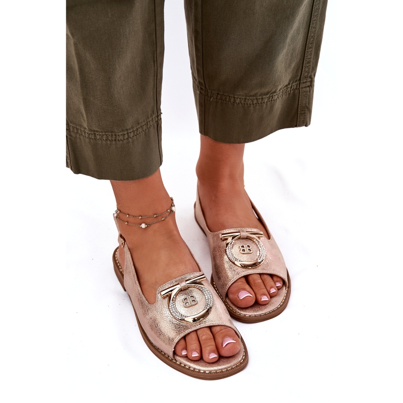 Elegáns női szandál lapos sarkú dekorációval S.Barski KV51-003 PINK GOLD aranysárga 4