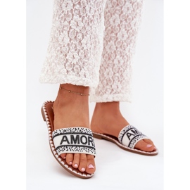 Boto Lapos, rágcsált női papucs Avelina Avelina dekorációval fehér 2