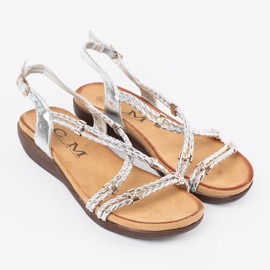 Shelvt Ezüst szandál egy lapos talpon 2