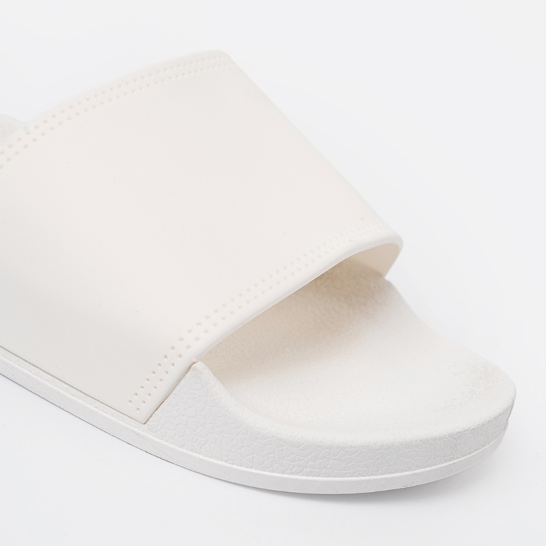 Shelvt Fehér strand papucs 1